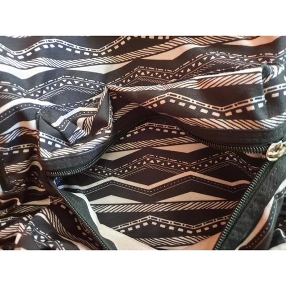 Black and White Design Backpack‎ - Picture 5 of 5
